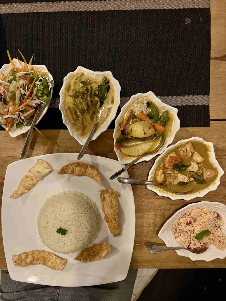 rice and curry piatti tipici sri lanka